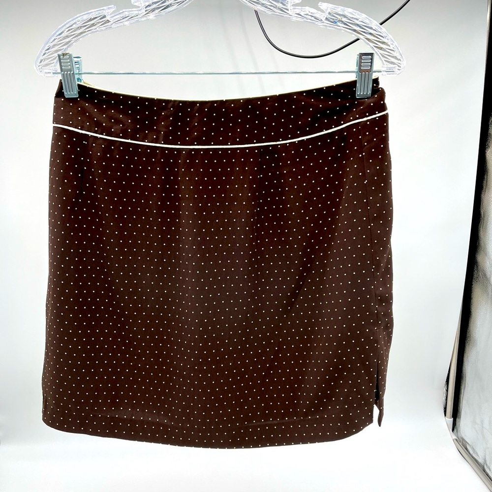 Super cute Izod SKORT. Great for all occasions.